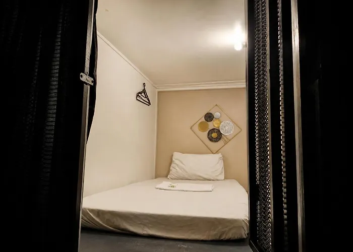 膠囊旅館 Transient House Near Bgc & Sm Aura 马尼拉